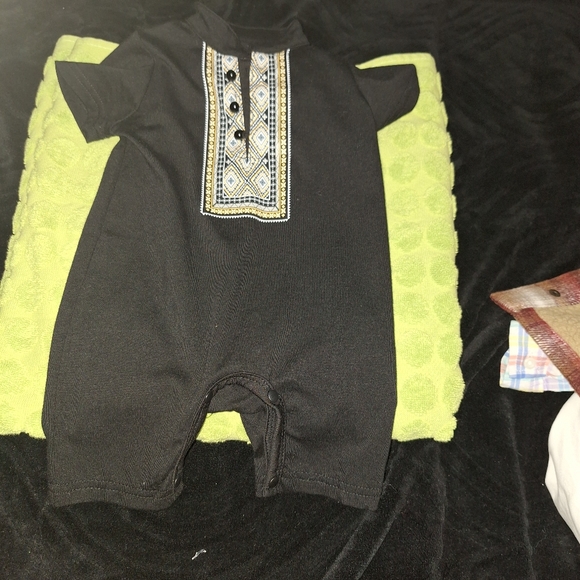 Onesie - Picture 2 of 2